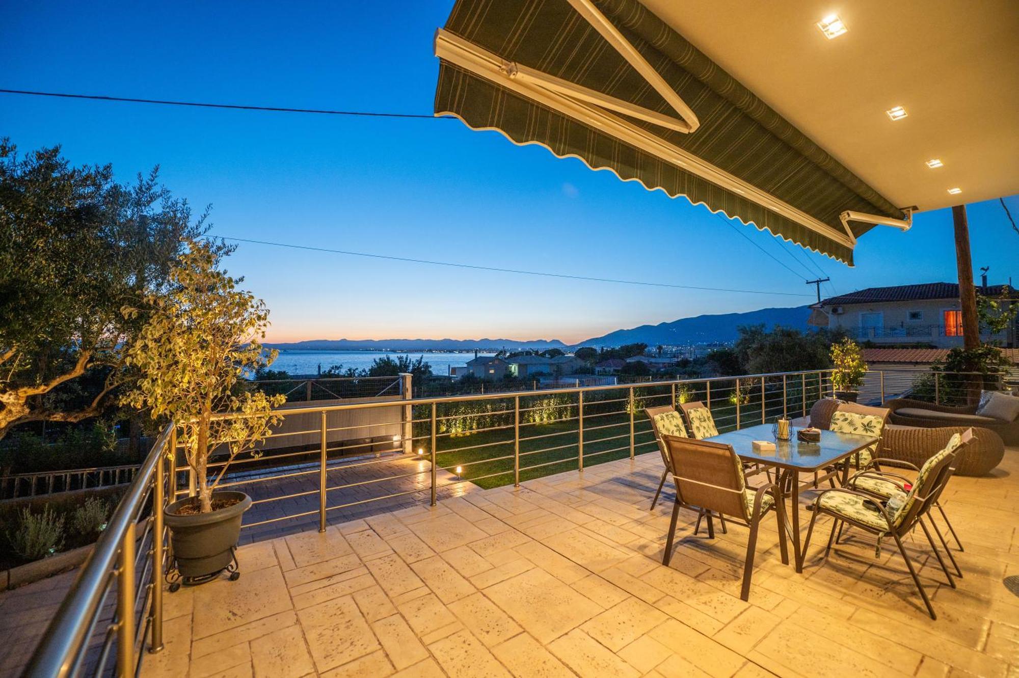 Thea Seaview Luxury Living Villa กาลามาตา ภายนอก รูปภาพ